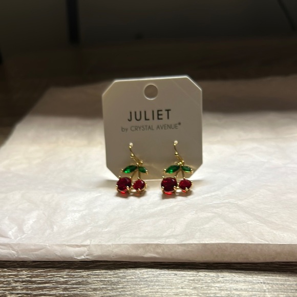 Earing's cherry Dangle - Picture 1 of 3